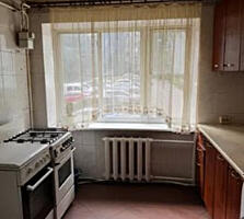 Продам 2 комнаты в коммунальной квартире