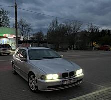 Продаем е39 2.0 бензин механика