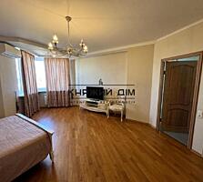 Продаж 2 кімнатна квартира в Голосіївському районі, вул. ...