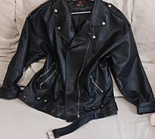 Женская свободная куртка (оверсайз)