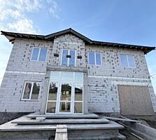 Предлагается к продаже дом в Лесках. Общая площадь 190 кв.м, два ...