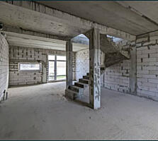 Продажа 2 этажного таунхауса 124 м², 4 комнаты. Стены из кирпича. ...