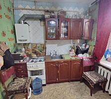 Продам 2-комн. квартиру, Адмиральский проспект, комнаты раздельные