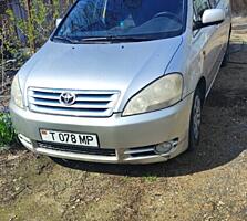 Тойота Авенсис Версо