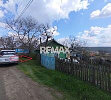 Casă bătrânească cu 3 camere de vânzare în satul Hîrbovăț, r. Anenii N