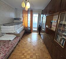Продам трехкомнатную кварту под ремонт