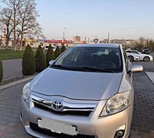 Продам TOYOTA AURIS
