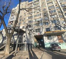Продаю 1 к /к Центр, крупногабаритную 3/10