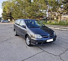 Nissan almera tino 2005