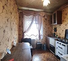 В продаже 2 комнатная квартира на Черемушках, ул. Космонавтов. Общая .