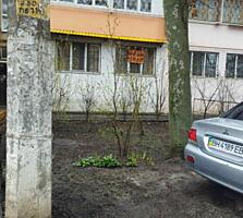 Продам двухкомнатную квартиру на Черемушкиах.