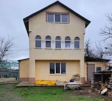 Продам трёх этажный дом в селе Кошары, Одесской области расположен на 