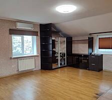 Предлагается к продаже двухэтажное здание в районе Малиновского рынка 