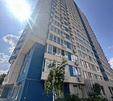 Предлагается к продаже уникальная двухсторонняя квартира в одном из ..