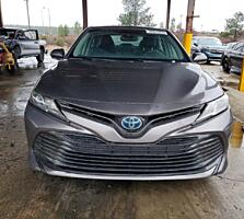 2020 TOYOTA CAMRY HYBRID LE