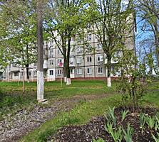 Срочно продается 3к1/5 эт 8-квартал