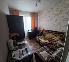 Комната площадью 8,4 кв.м с открытым балконом в 5-комнатной ...