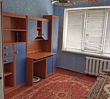 Продаю 3- комнатную квартиру по ул Вальченко 19, девятый этаж