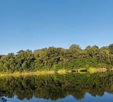 13 соток возле реки Днестр от хозяина