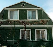 Продам дом в 10 минутах от центра города. Два этажа, 6 комнат: три ...
