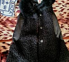 Каракулевая жилетка - экокожа, мех. Состояние отличное! 4XL.