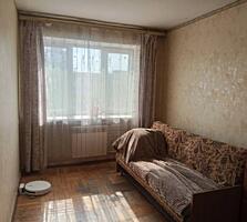 Продам просторную, светлую двухкомнатную квартиру ...