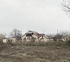 Дом на берегу Днестра.