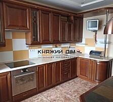 Продаж 3-кімнатної квартири в Святошинському районі, проспект ...