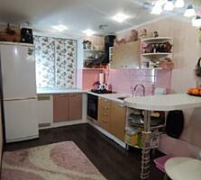Продам 1-комнатную квартиру в кирпичном доме на Таирова, 5/9 эт., 39 .