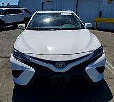 2018 TOYOTA CAMRY HYBRID SE