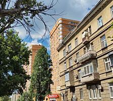 Продам 1-комнатную сталинку, 2/4 эт., Средняя / Косвенная, Молдаванка