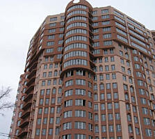 Квартира свободной планировки в новом сданном доме на 13-ст Б. Фонтана