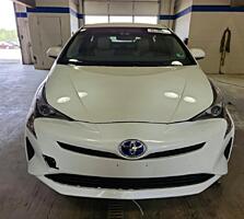2016 TOYOTA PRIUS FOUR