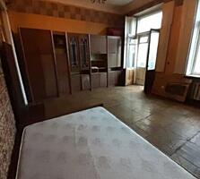 Продам большую коммуну по улице Л. Толстого.