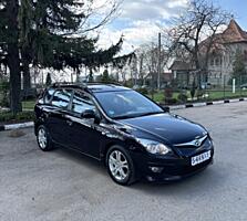 Hyundai i30, 2011г, 1.4 бензин-пропан, растаможена