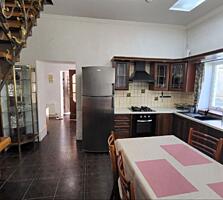 Продам дом 120м2 район Малиновского на Черемушках