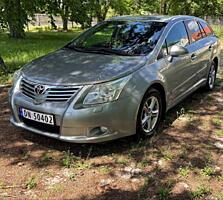 Свежепригнанная Toyota Avensis 1.8 бензин, автомат.