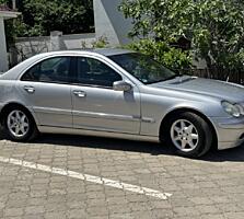 Mercedes Benz C220 CDI - 4000$