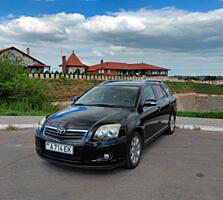 Продам Avensis