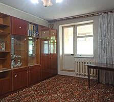 Двухкомнатная квартира 52 м. 2., ул. Заречная 14, 2 эт. /5. 12000$,