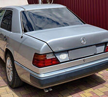 Mersedes 300dizel 1993год