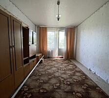 Продается 2-комн. квартира под ремонт, 2 балкона, 4/5 этаж, 49,7 м2