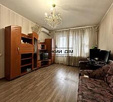 Продаж 2 кімнатна квартира Оболонський район, вул. Прирічна 17Г. ...