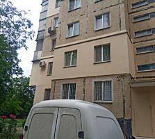 Продам двух комнатную квартиру район рынка Северный!!!