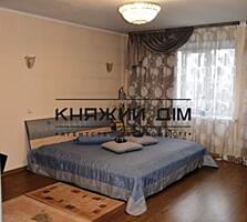 Продається 3-х к. Кв. по вул. Декабристів 12/37, 100/58/14 кв. м, ...