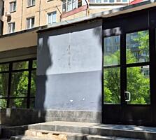 Продам фасадное помещение 210 кв. м., ул. Махачкалинская/Семена Палия