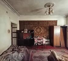 Продам пол дома 15 линия-Левитана, Таирова.