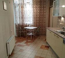 4-кімнатну квартиру ЦЕНТР ЄКАТЕРИНІНСЬКА ПЛОЩА