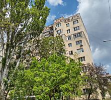 Продам 2-комнатную квартиру, Головковская / Мельницкая