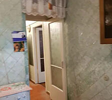 Продам квартиру 41 кв. м., 2/5, 1-я ст. Люстдорфской дороги.